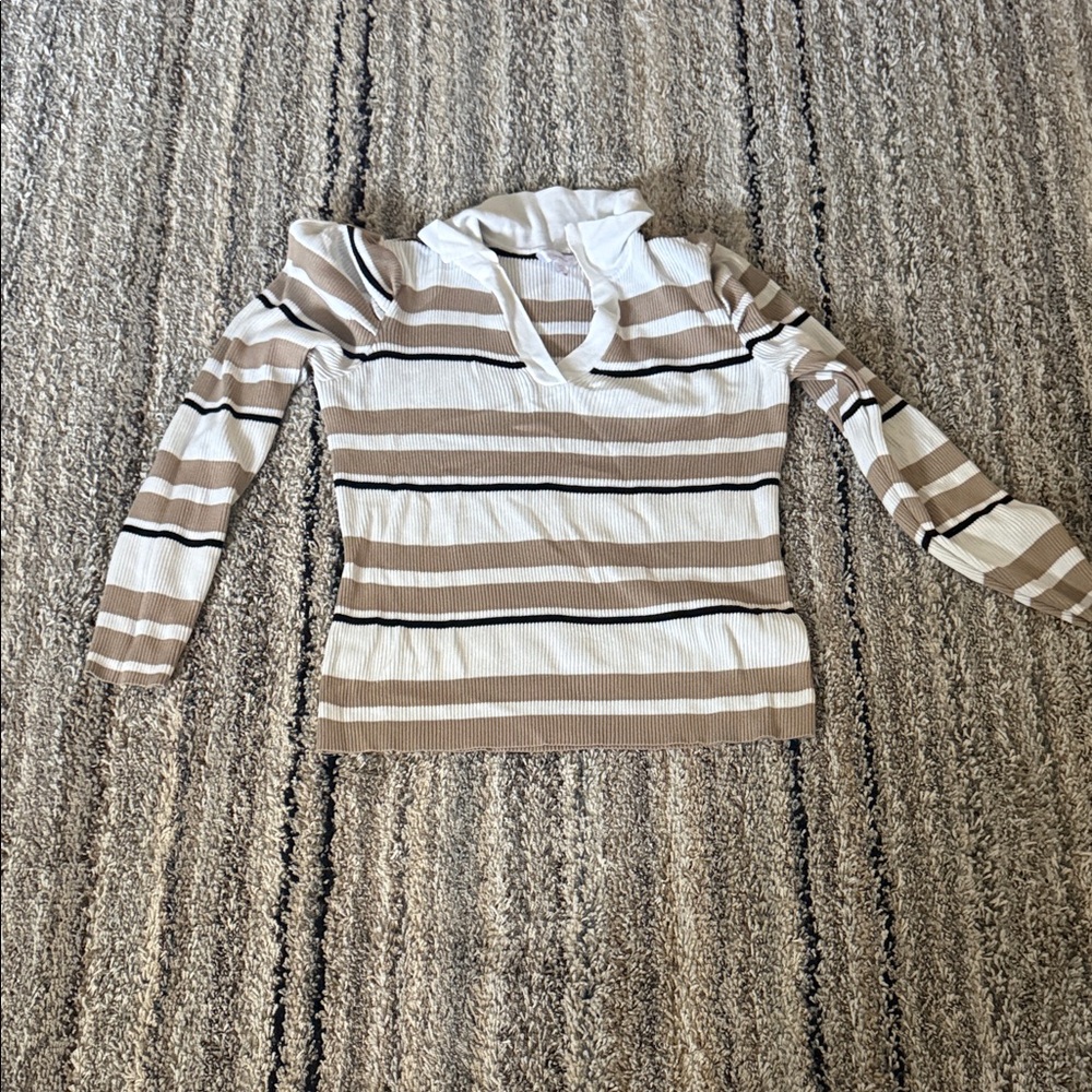 No Boundaries Beige, White & Black Striped V-Neck Sweater